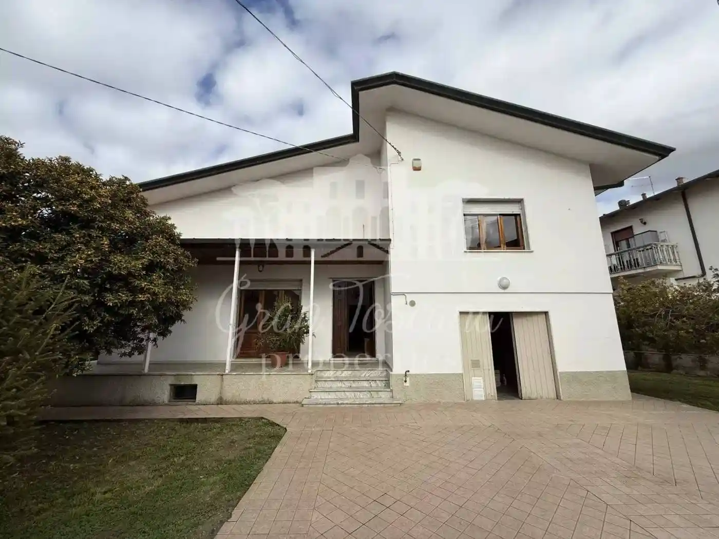 Villa in vendita a Massa