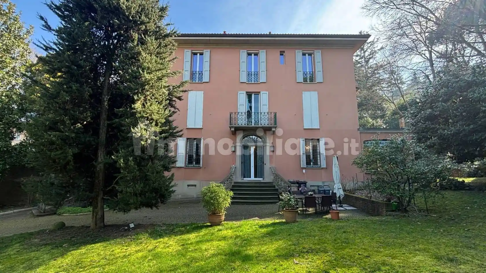 Villa in vendita a Bologna