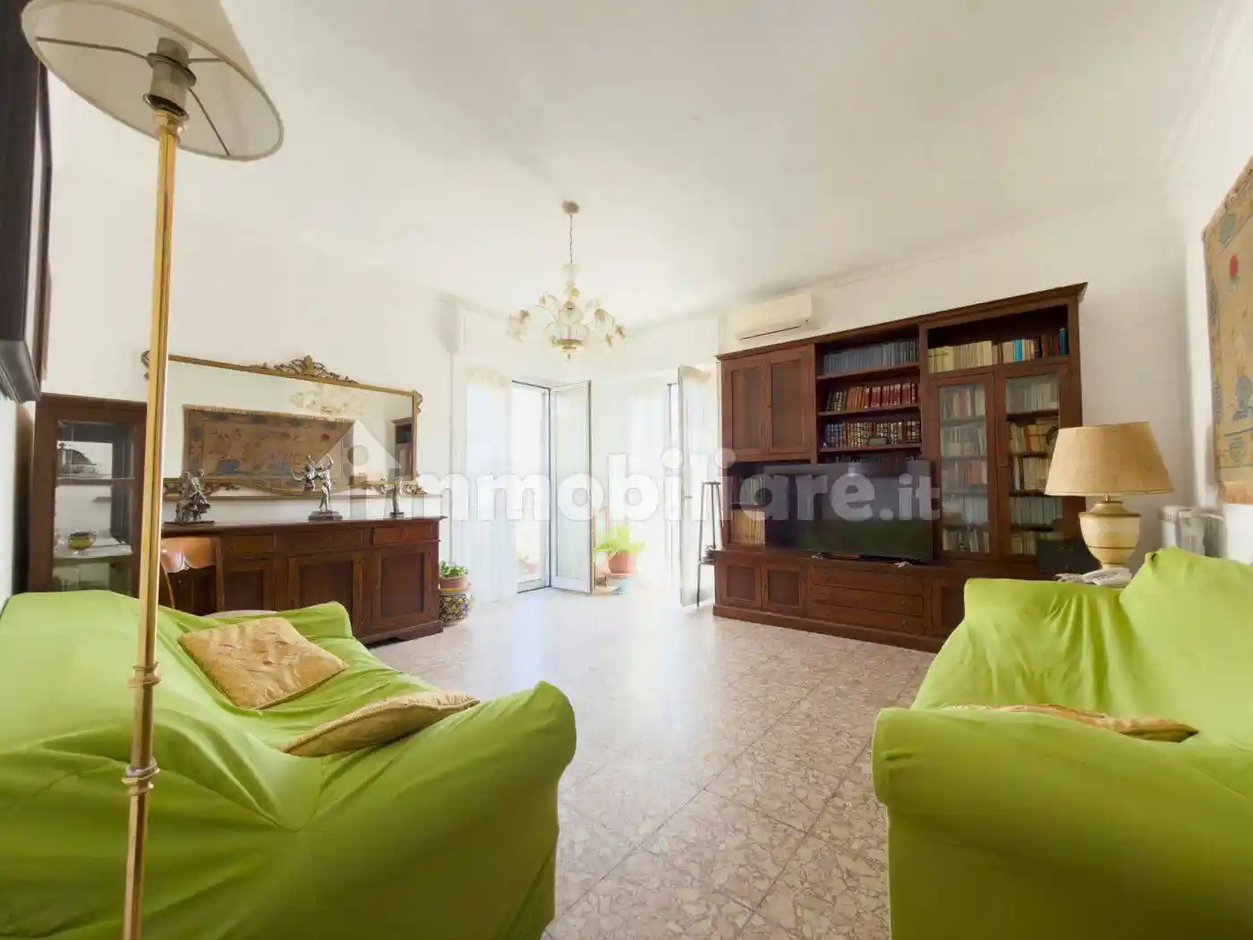 Appartamento in vendita a Napoli