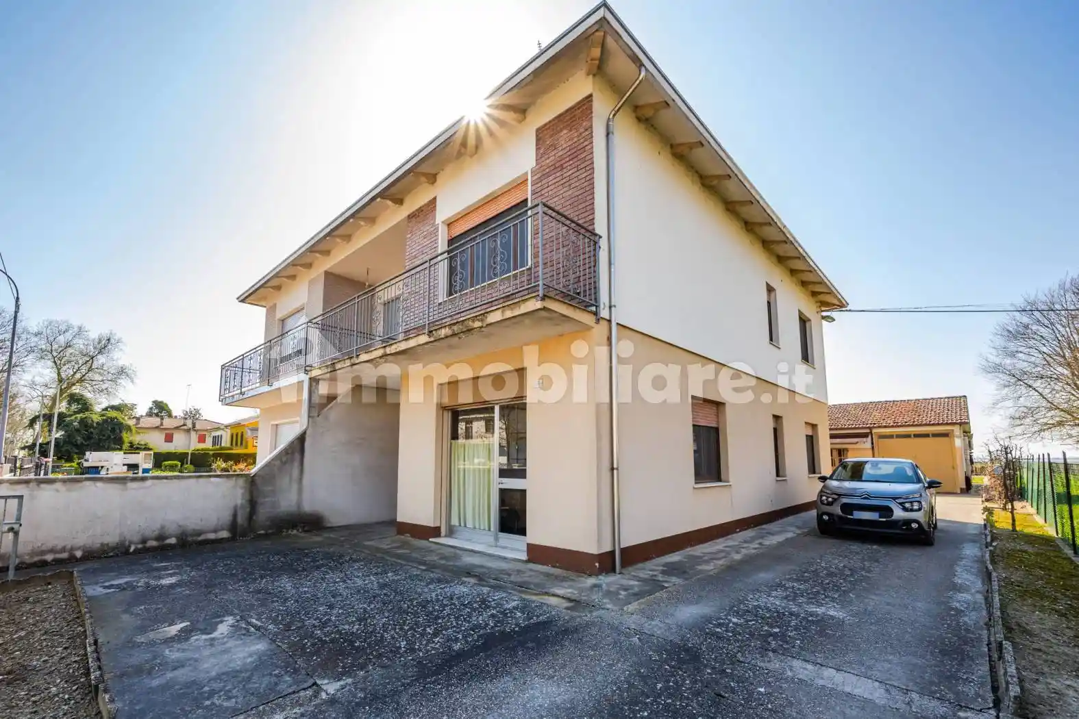 Villa in vendita a Bondeno