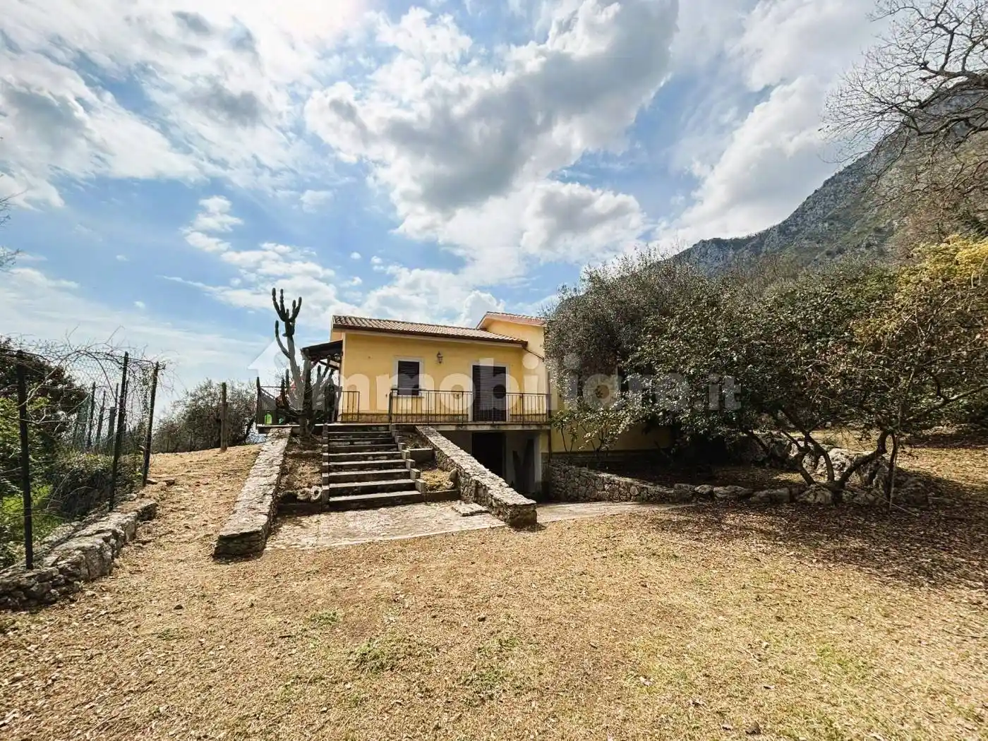 Villa in vendita a Ausonia
