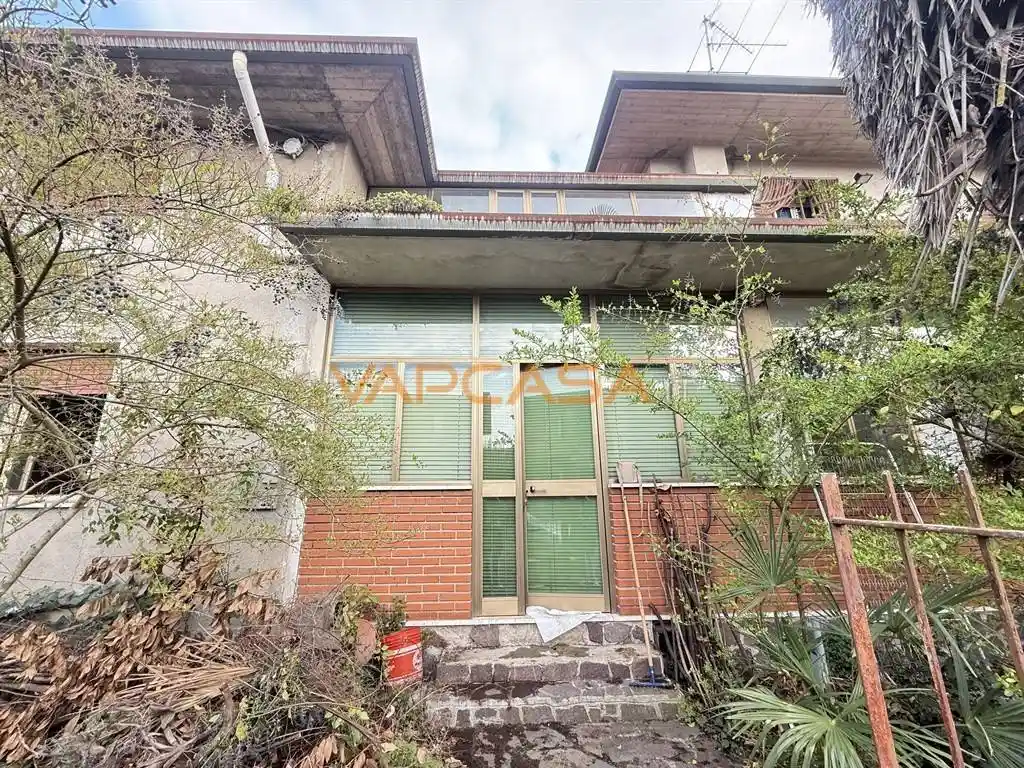 Villa in vendita a Capriolo