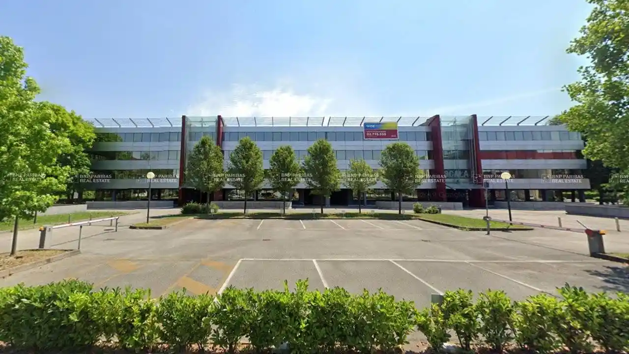 Palazzo - Edificio in vendita a Cassina de' Pecchi