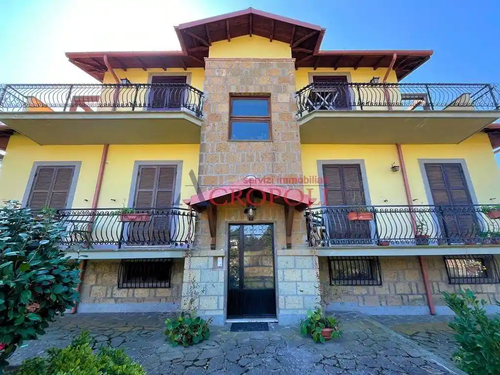 Appartamento in vendita a Anguillara Sabazia