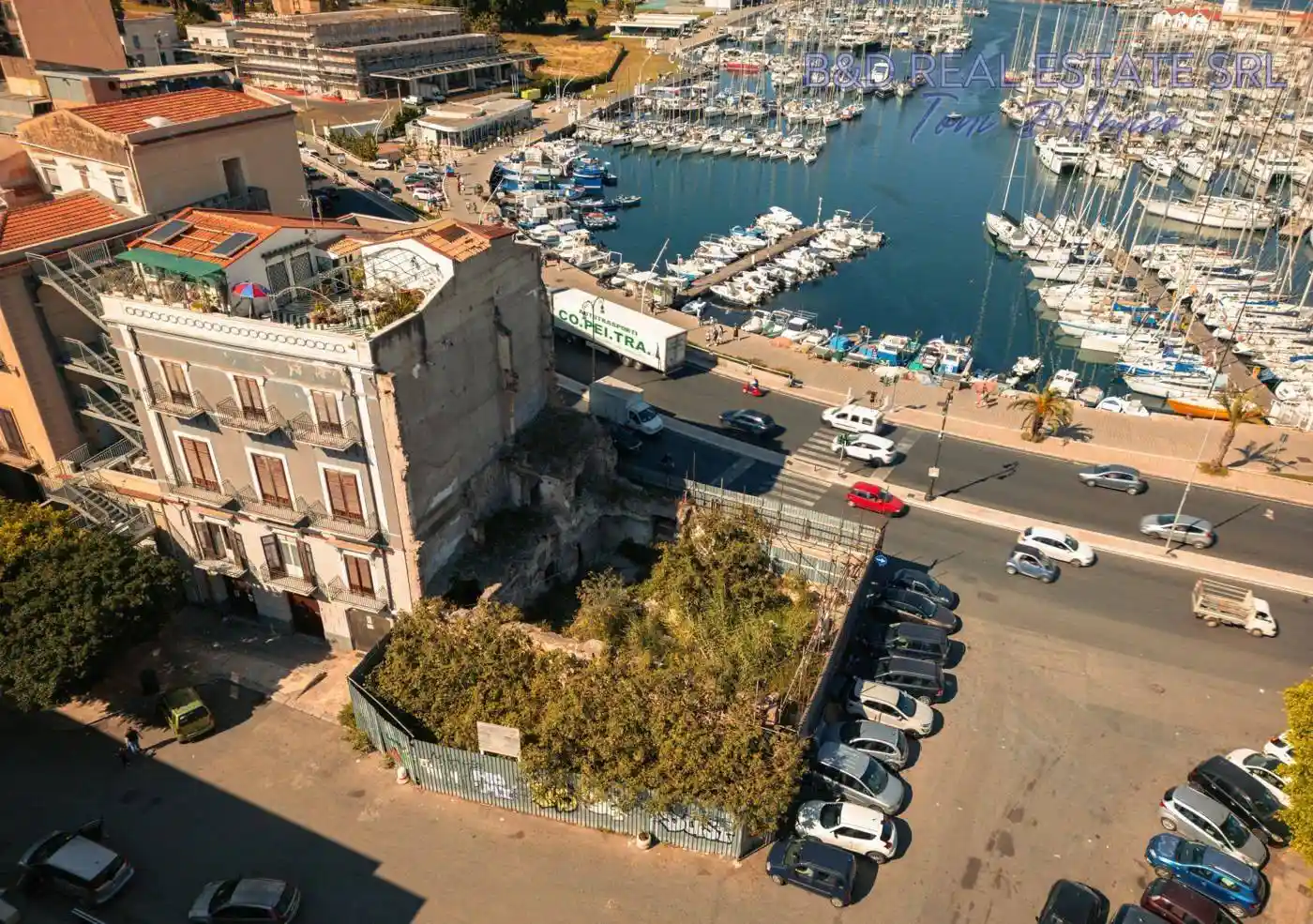 Palazzo - Edificio in vendita a Palermo