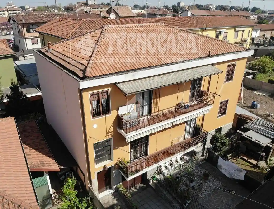 Appartamento in vendita a Bareggio