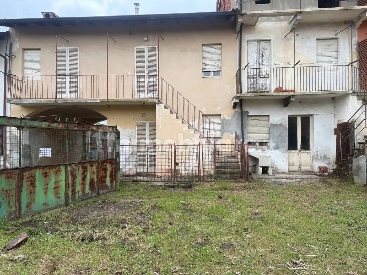 Casa indipendente in vendita a Momo