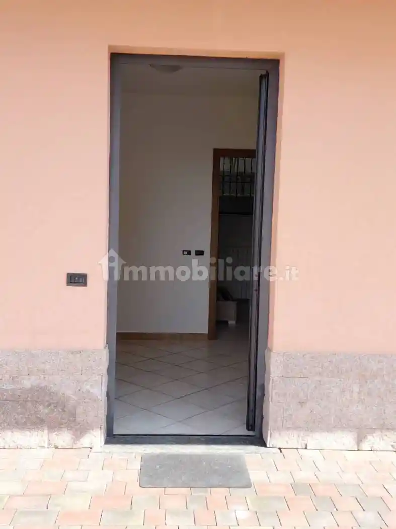 Villa in affitto a Saltrio