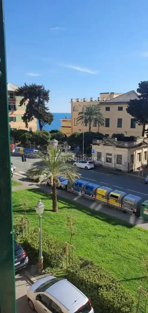Appartamento in vendita a Genova
