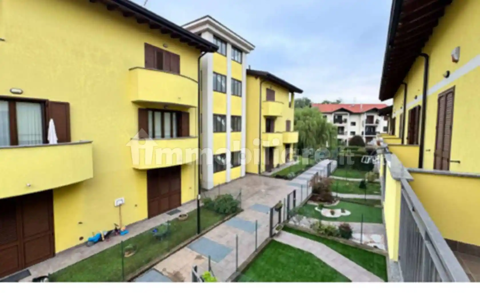 Villa in vendita a Jerago con Orago