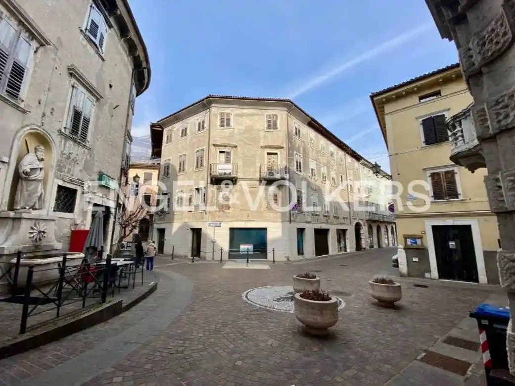 Casa indipendente in vendita a Ala