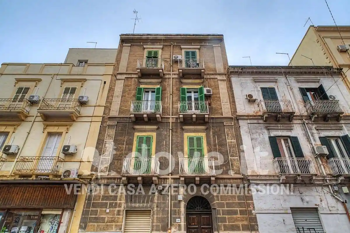 Appartamento in vendita a Taranto