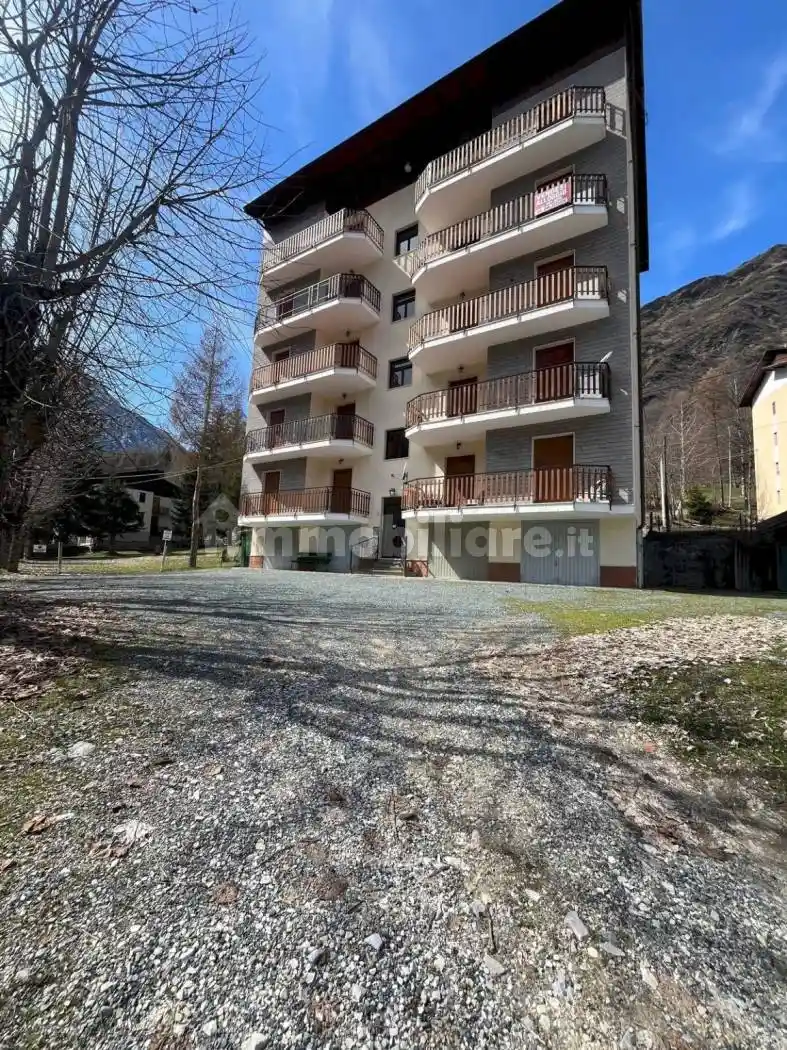 Appartamento in vendita a Prazzo