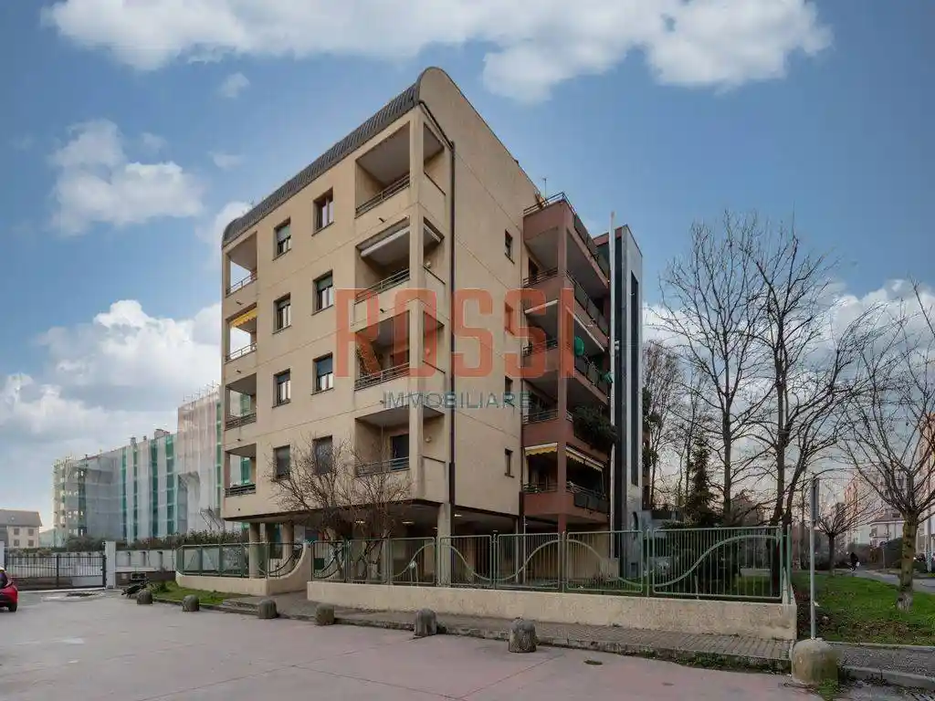 Appartamento in affitto a Monza