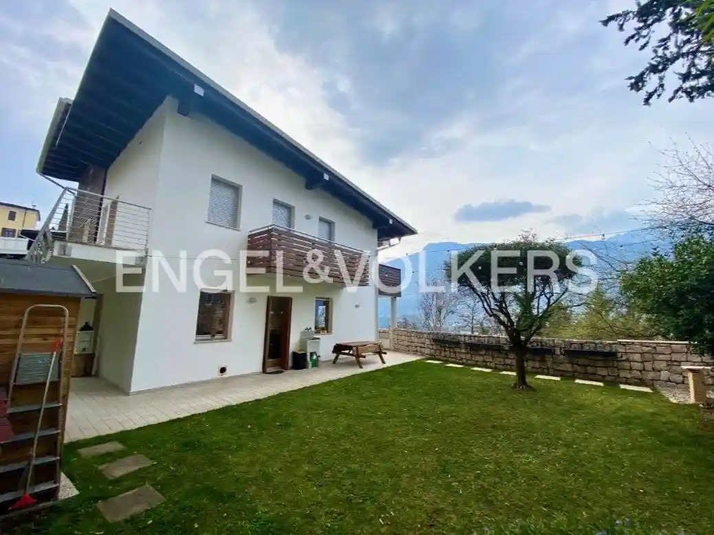 Appartamento in vendita a Rovereto