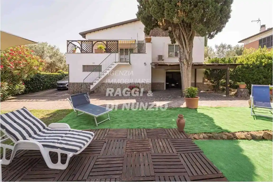Villa in vendita a Frascati