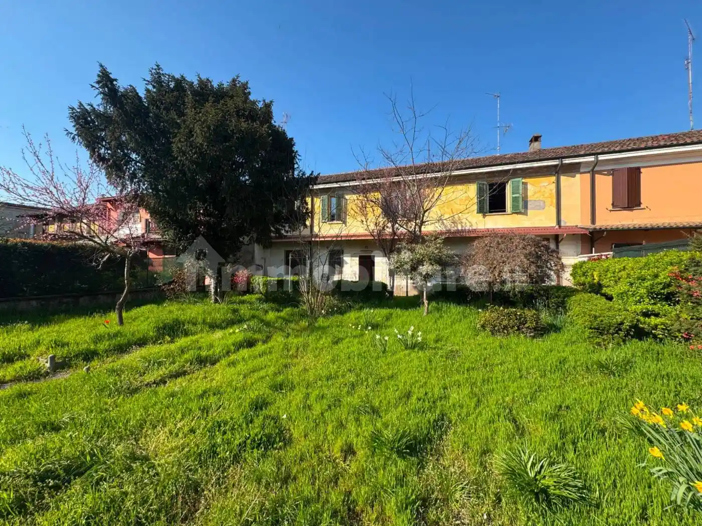 Casa indipendente in vendita a Casalbuttano ed Uniti