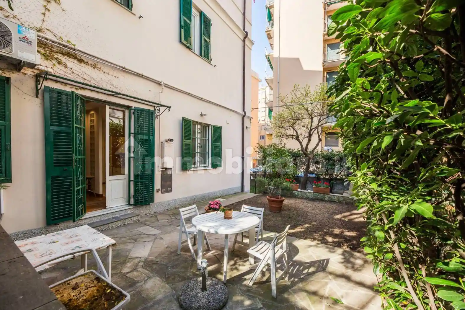 Appartamento in vendita a Genova