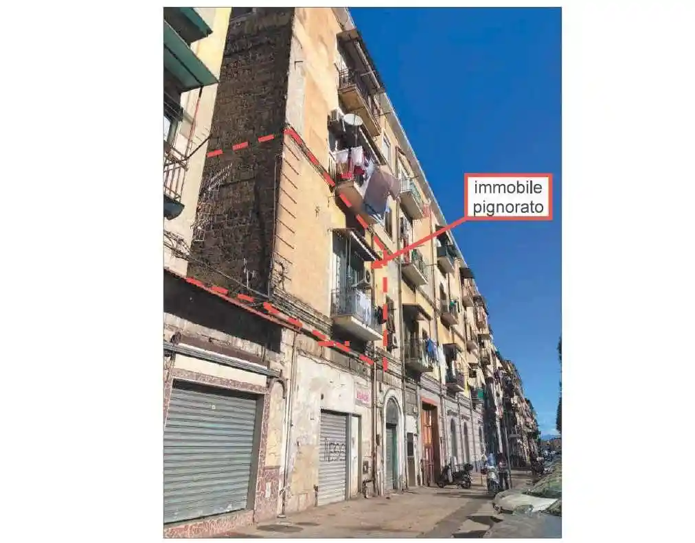 Appartamento in vendita a Napoli