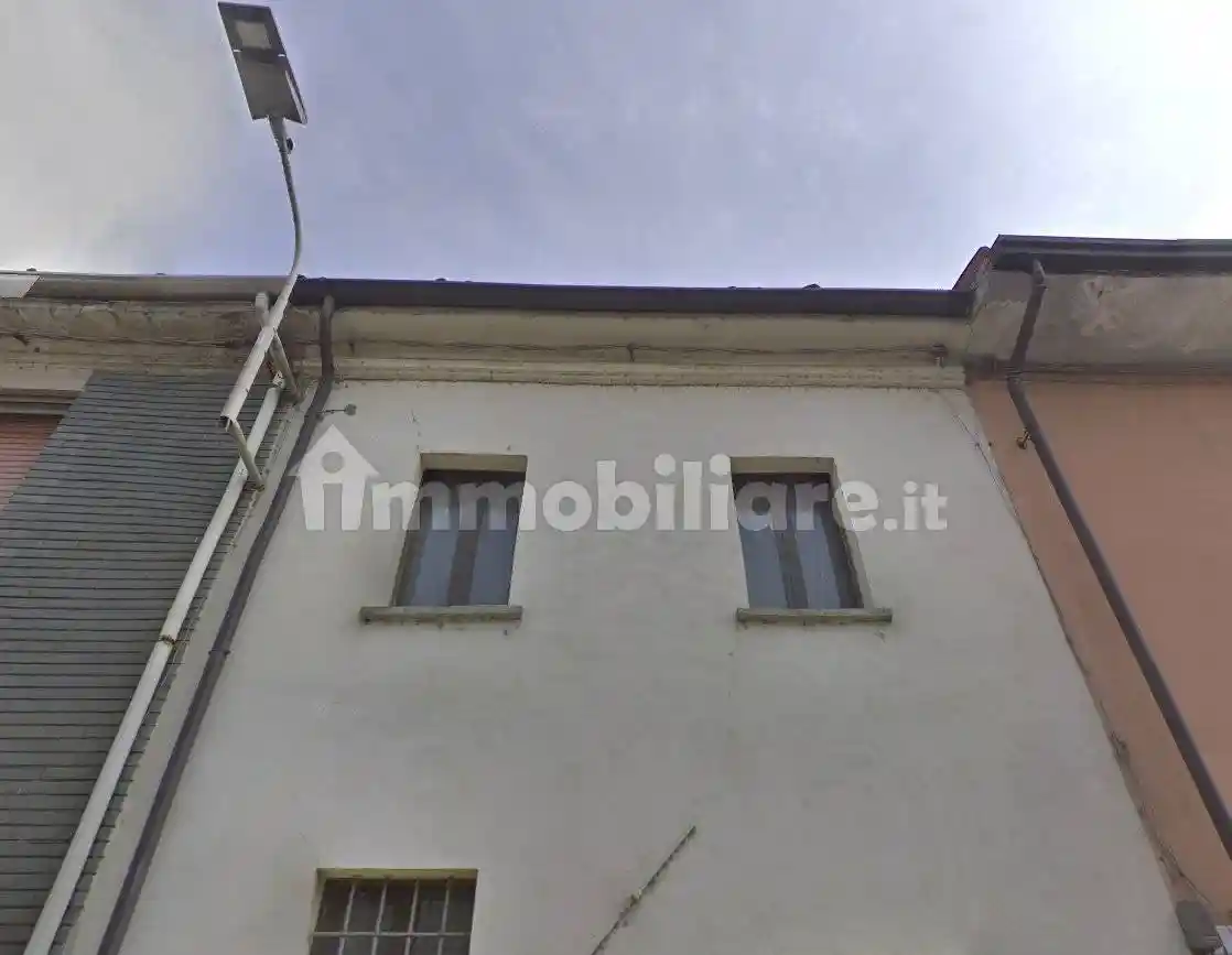 Palazzo - Stabile in vendita a Pieve Albignola
