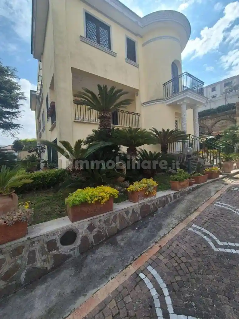 Villa in affitto a Quarto