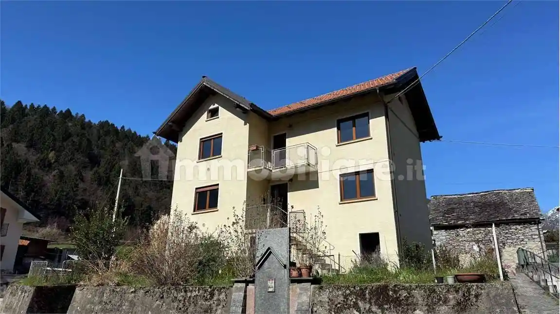 Casa indipendente in vendita a Crodo