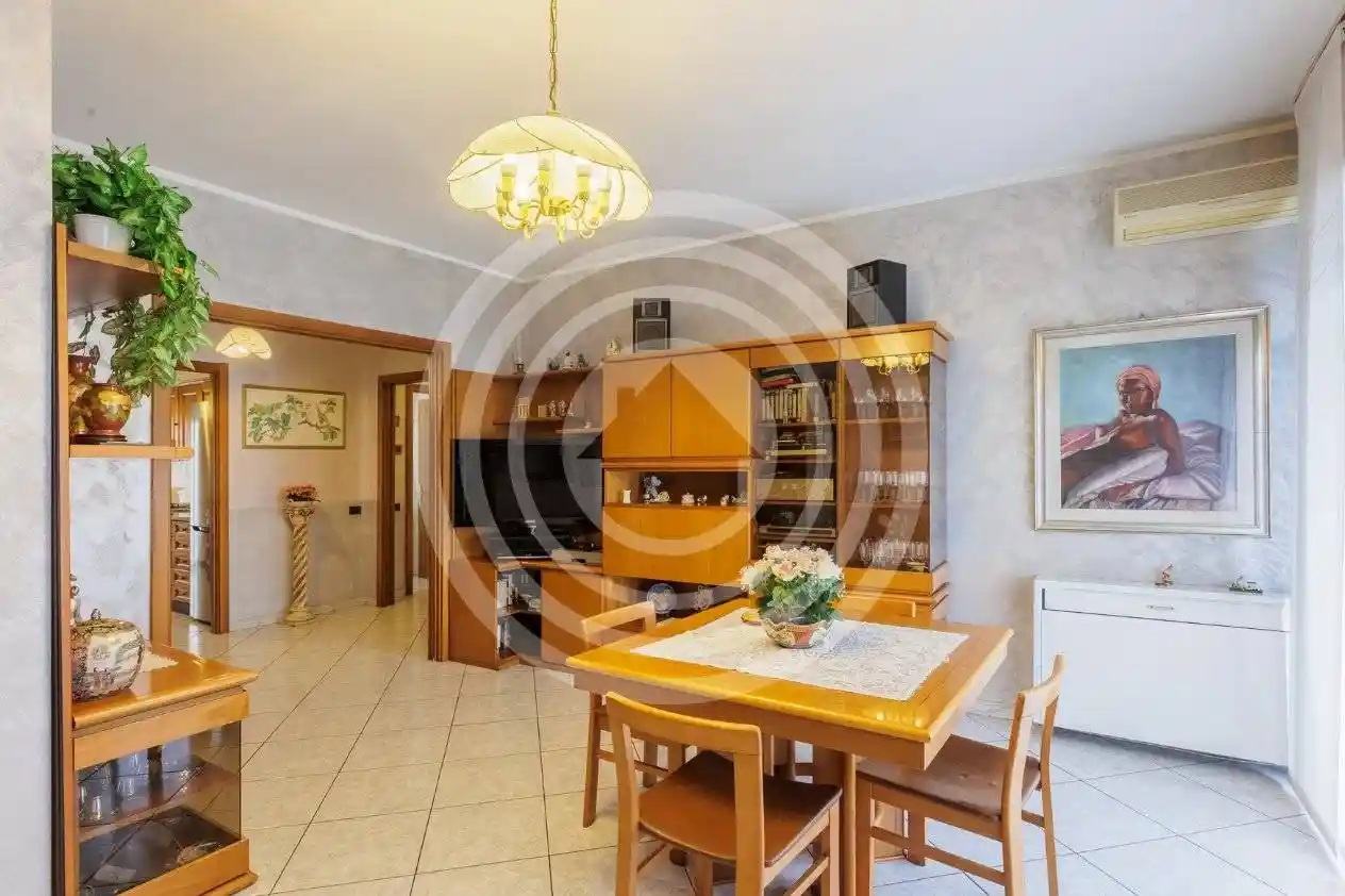 Appartamento in vendita a Vimercate