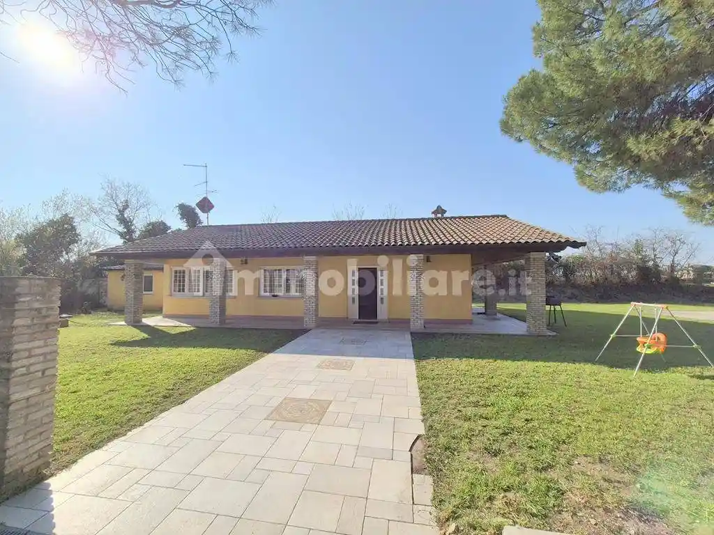 Villa in vendita a Verona