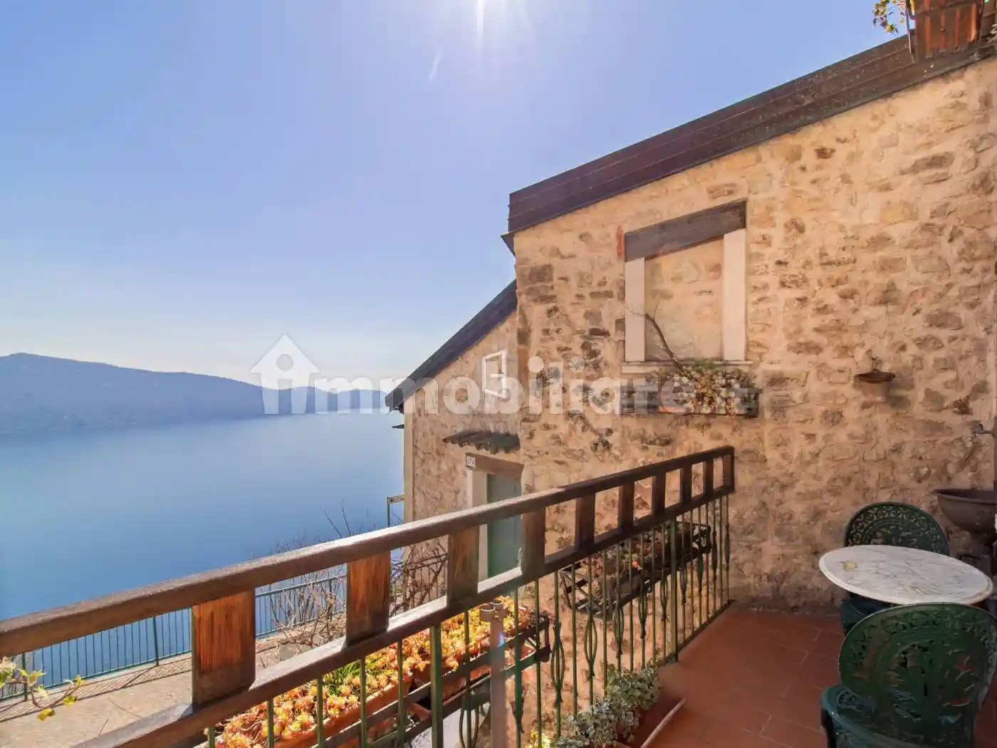 Casa indipendente in vendita a Gargnano