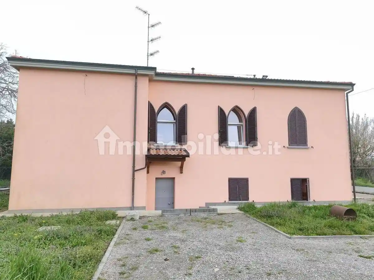 Villa in vendita a Noceto
