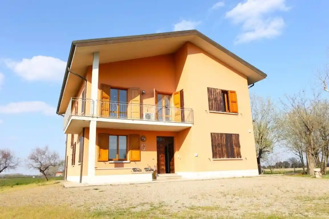 Villa in vendita a Anzola dell'Emilia