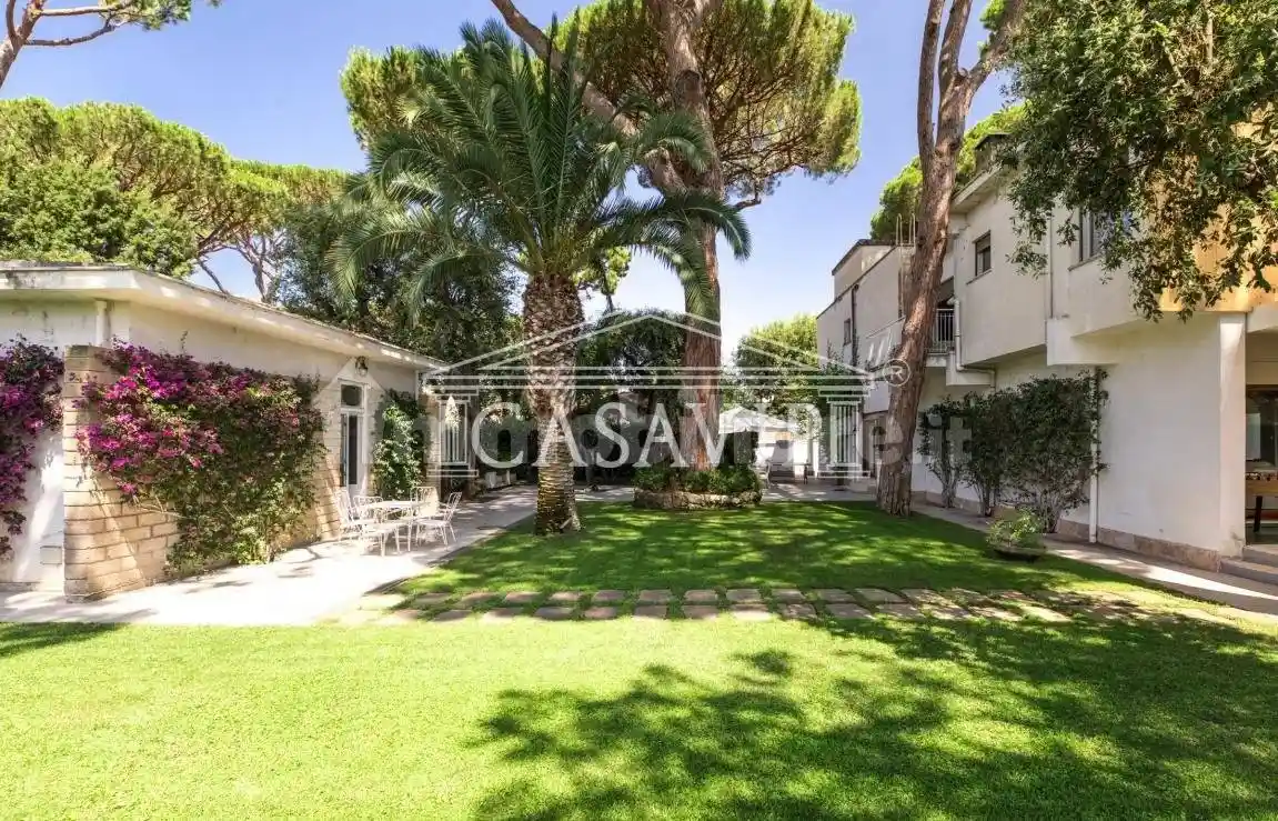 Villa in vendita a Fiumicino