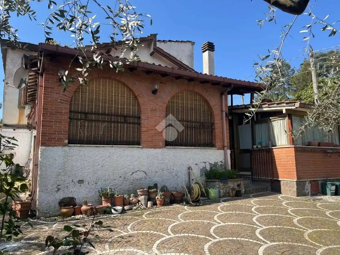 Casa indipendente in vendita a Gallicano nel Lazio