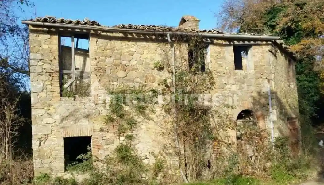 Rustico - Casale in vendita a Ficulle