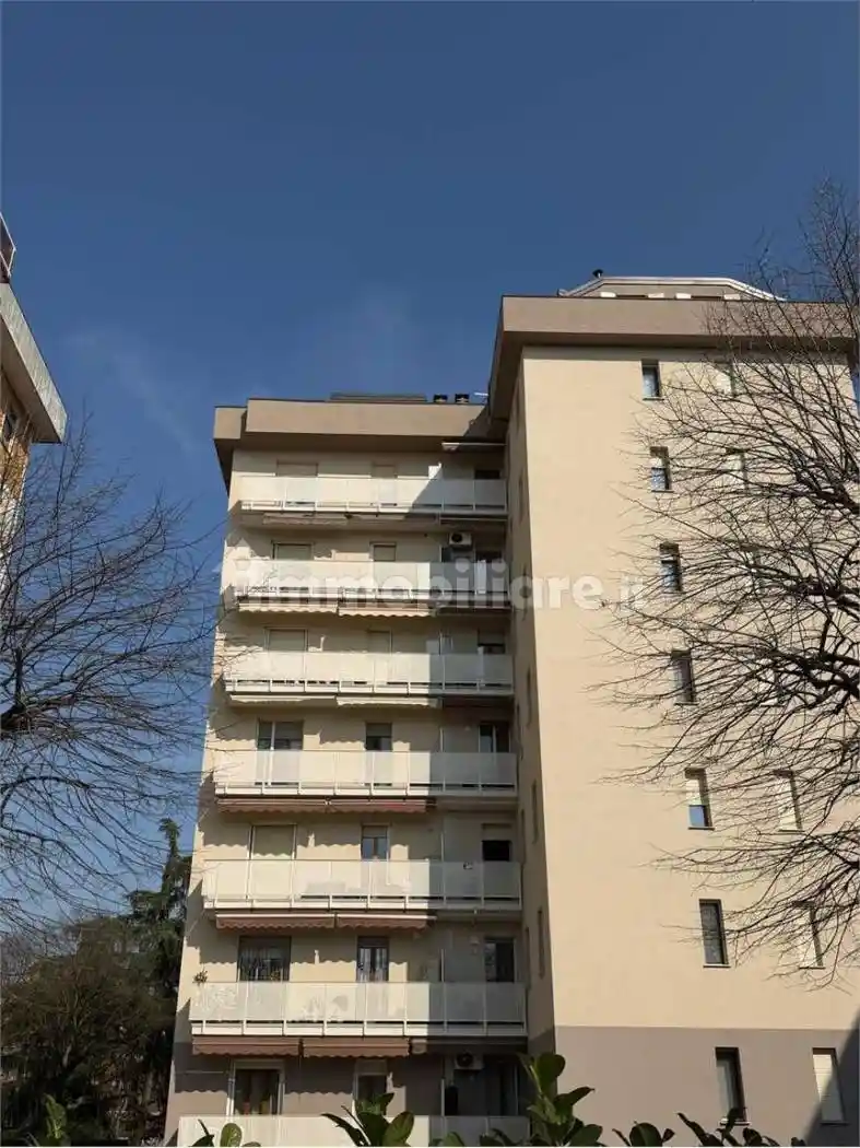 Appartamento in vendita a Piacenza
