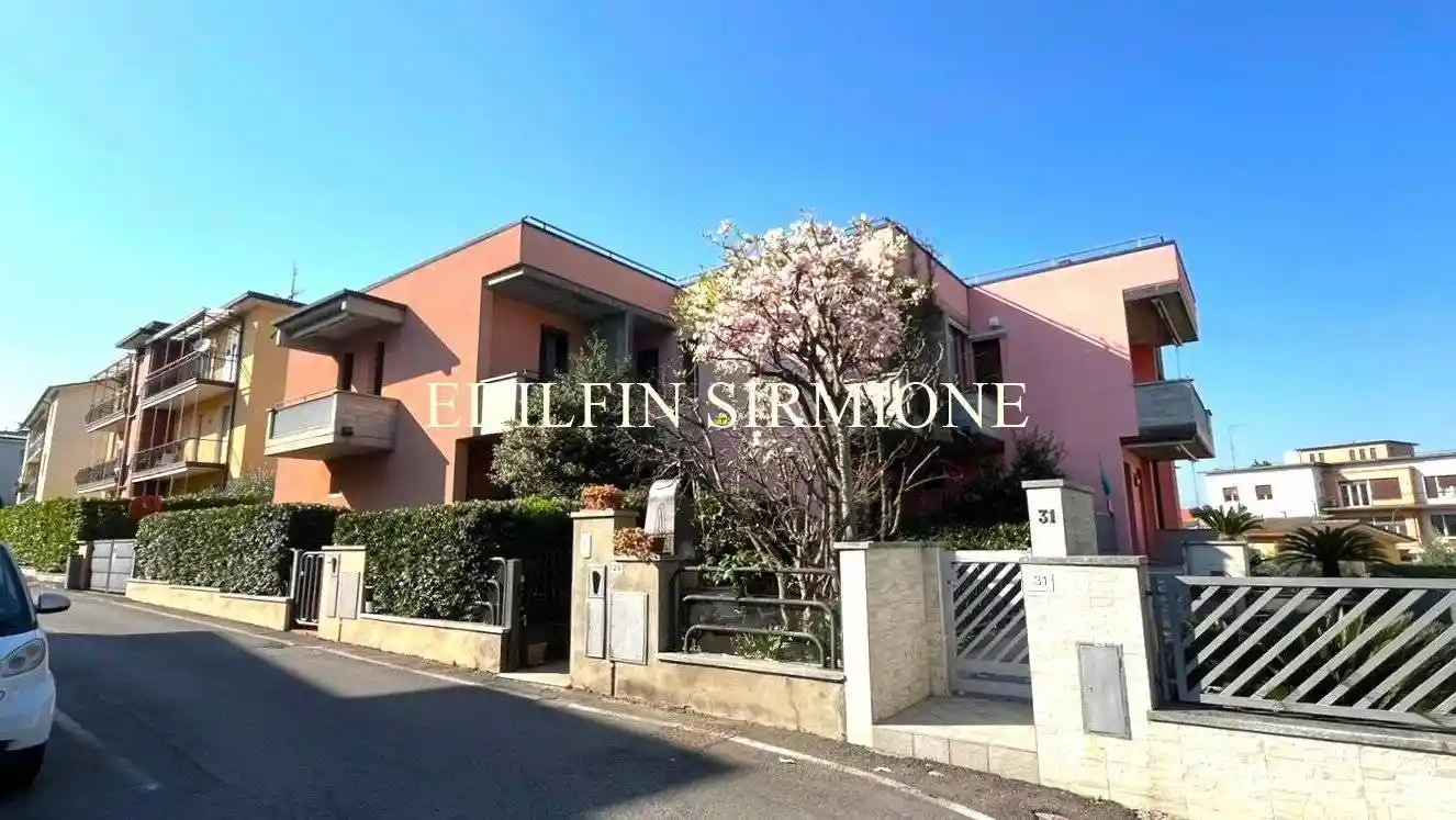 Villa in vendita a Desenzano del Garda