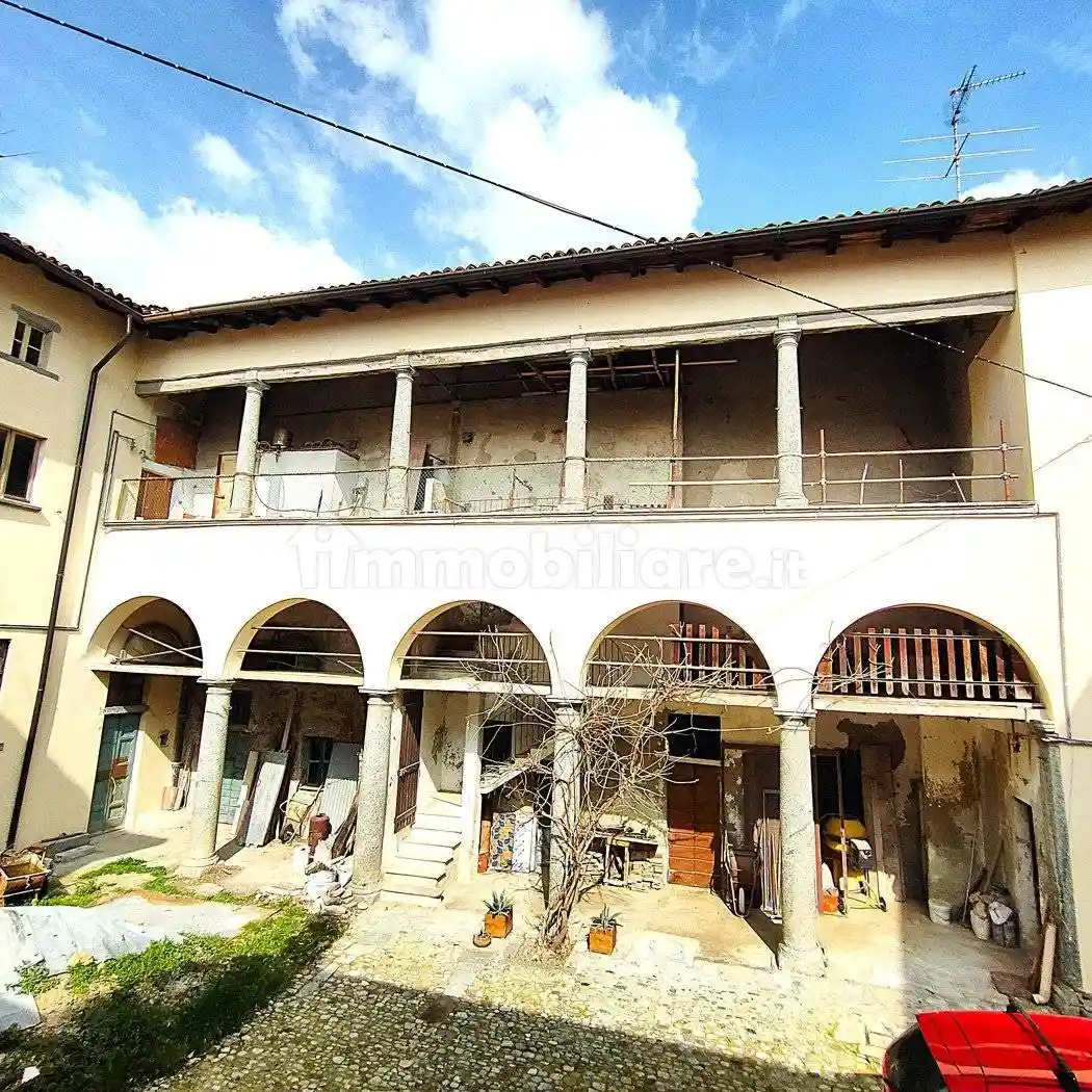 Rustico - Casale in vendita a Albese con Cassano