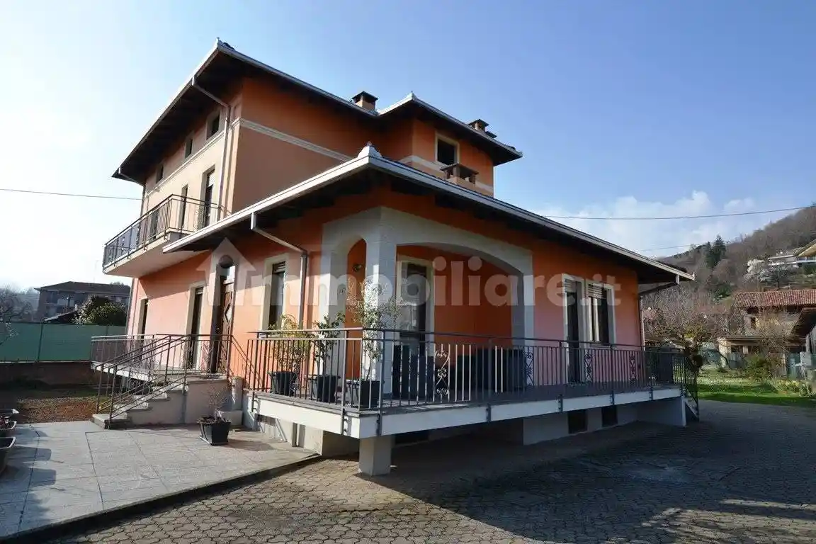 Villa in vendita a Biella