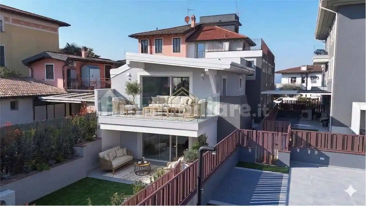 Appartamento in vendita a Desenzano del Garda