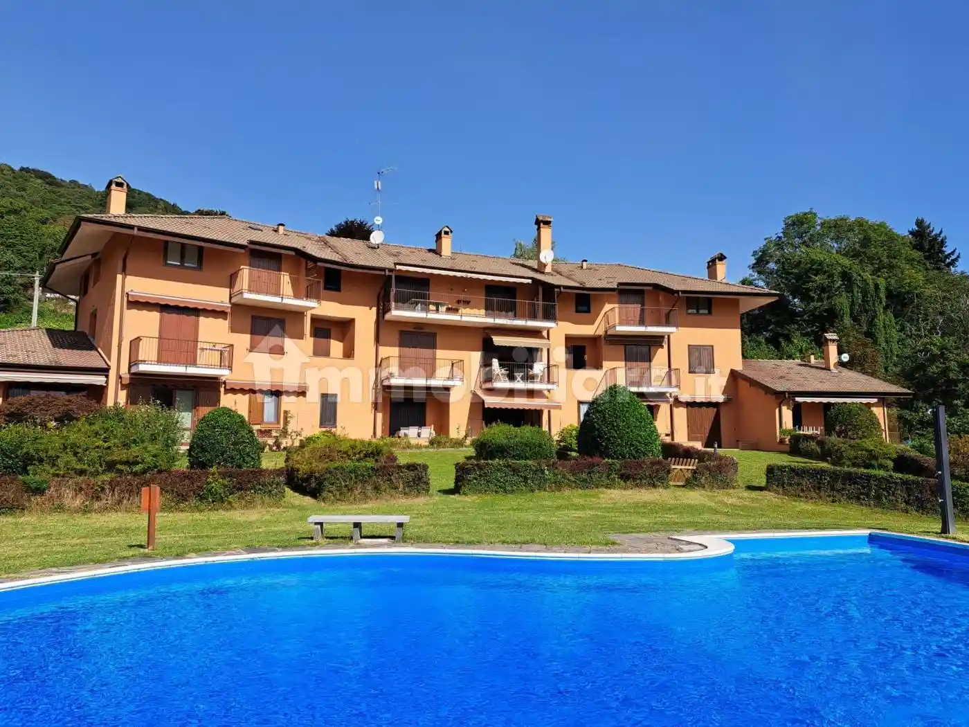 Appartamento in vendita a Nebbiuno