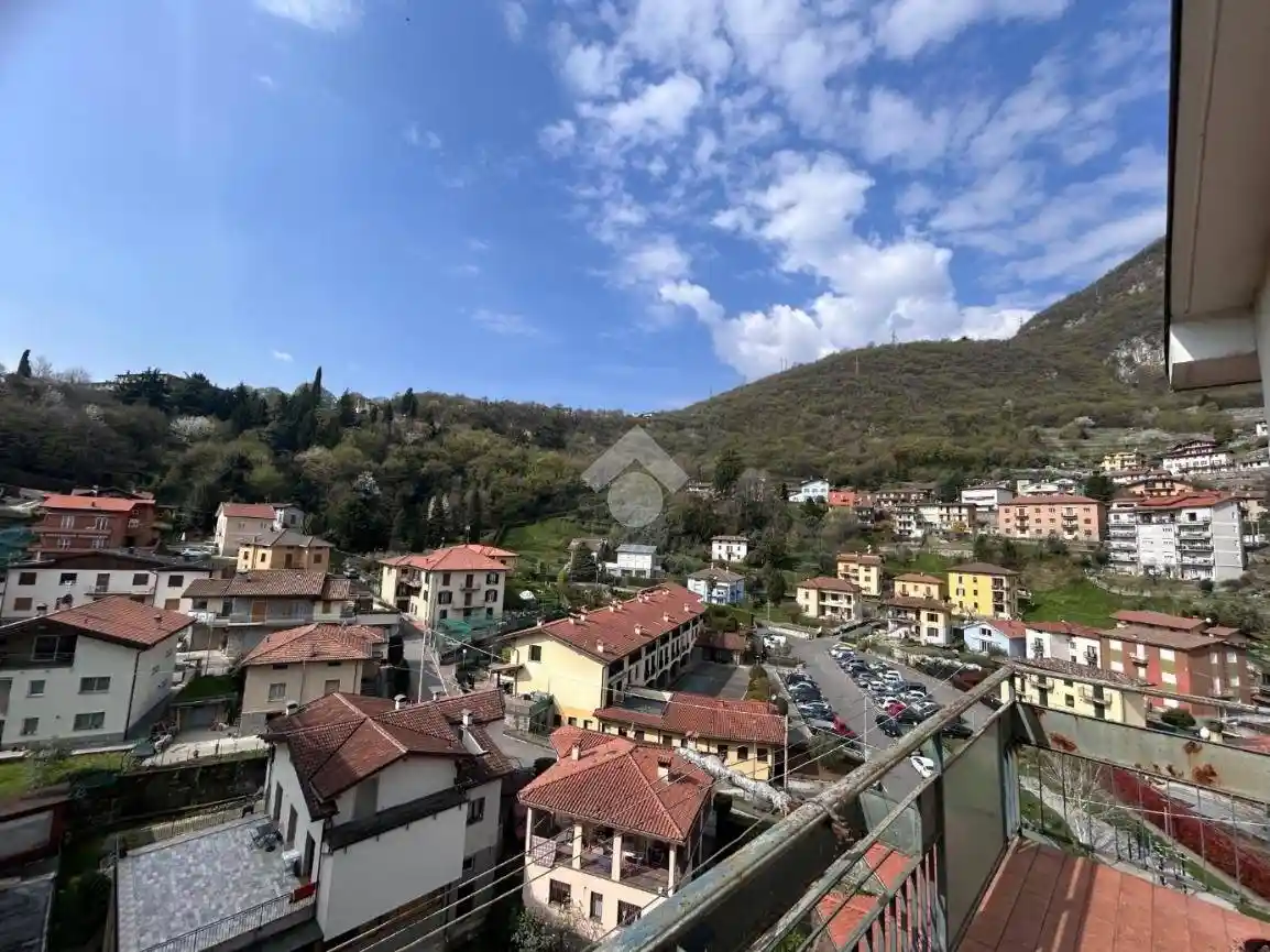 Appartamento in vendita a Lovere