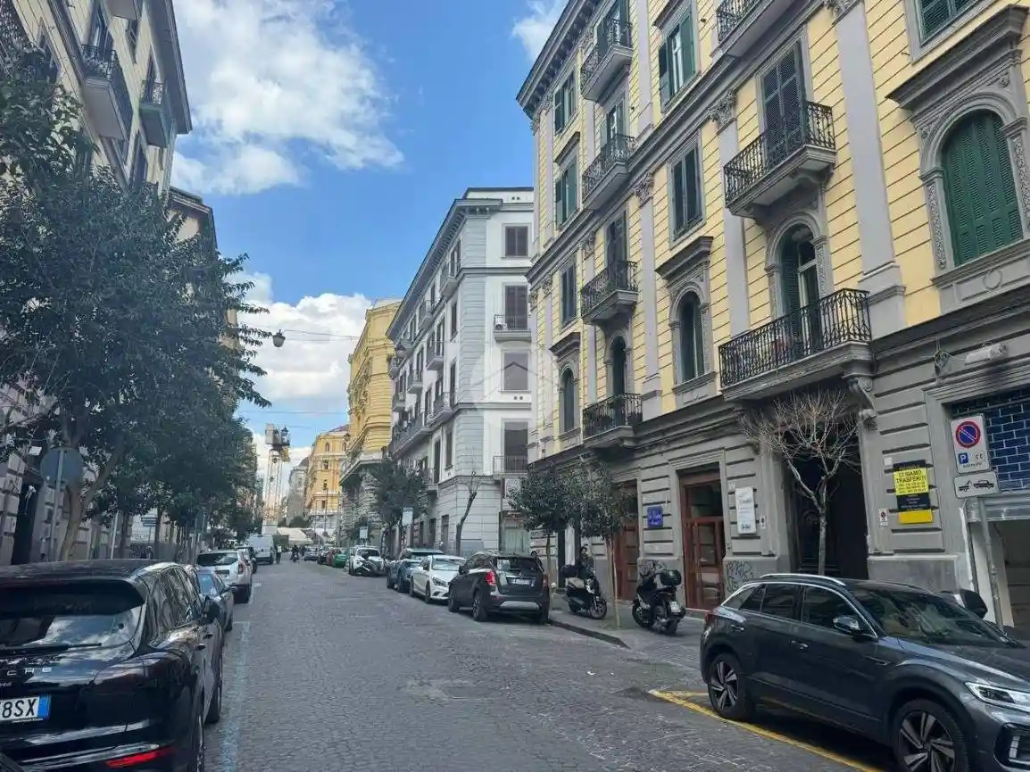 Appartamento in affitto a Napoli