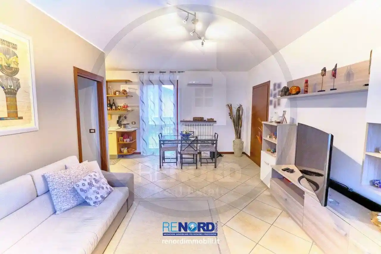 Appartamento in vendita a Linarolo