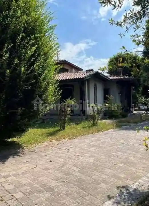 Appartamento in vendita a Airuno