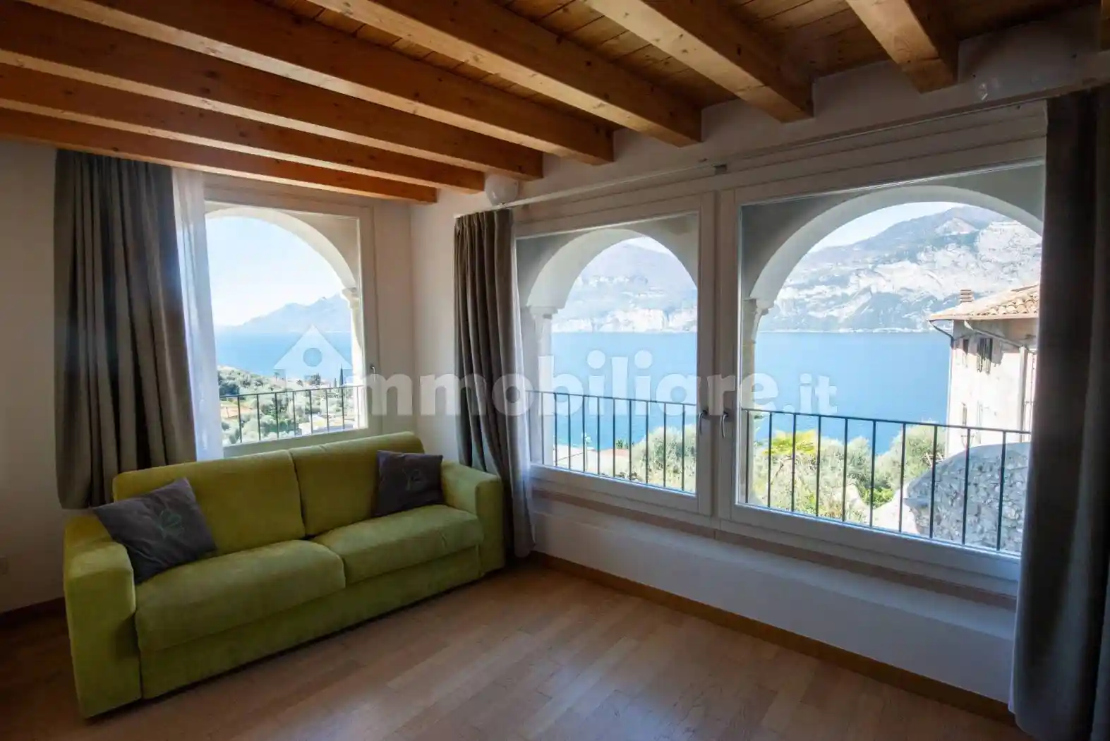 Appartamento in vendita a Brenzone sul Garda