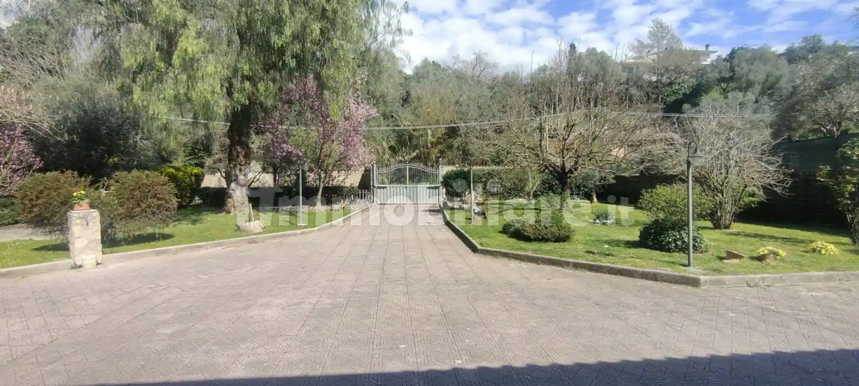 Villa in vendita a Aprilia