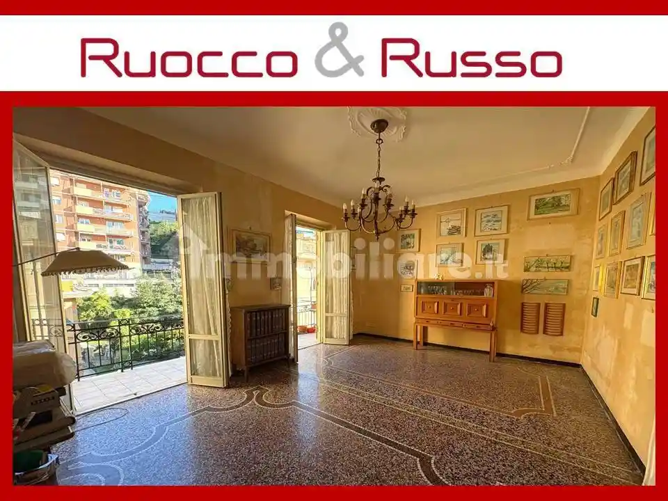 Appartamento in vendita a Genova