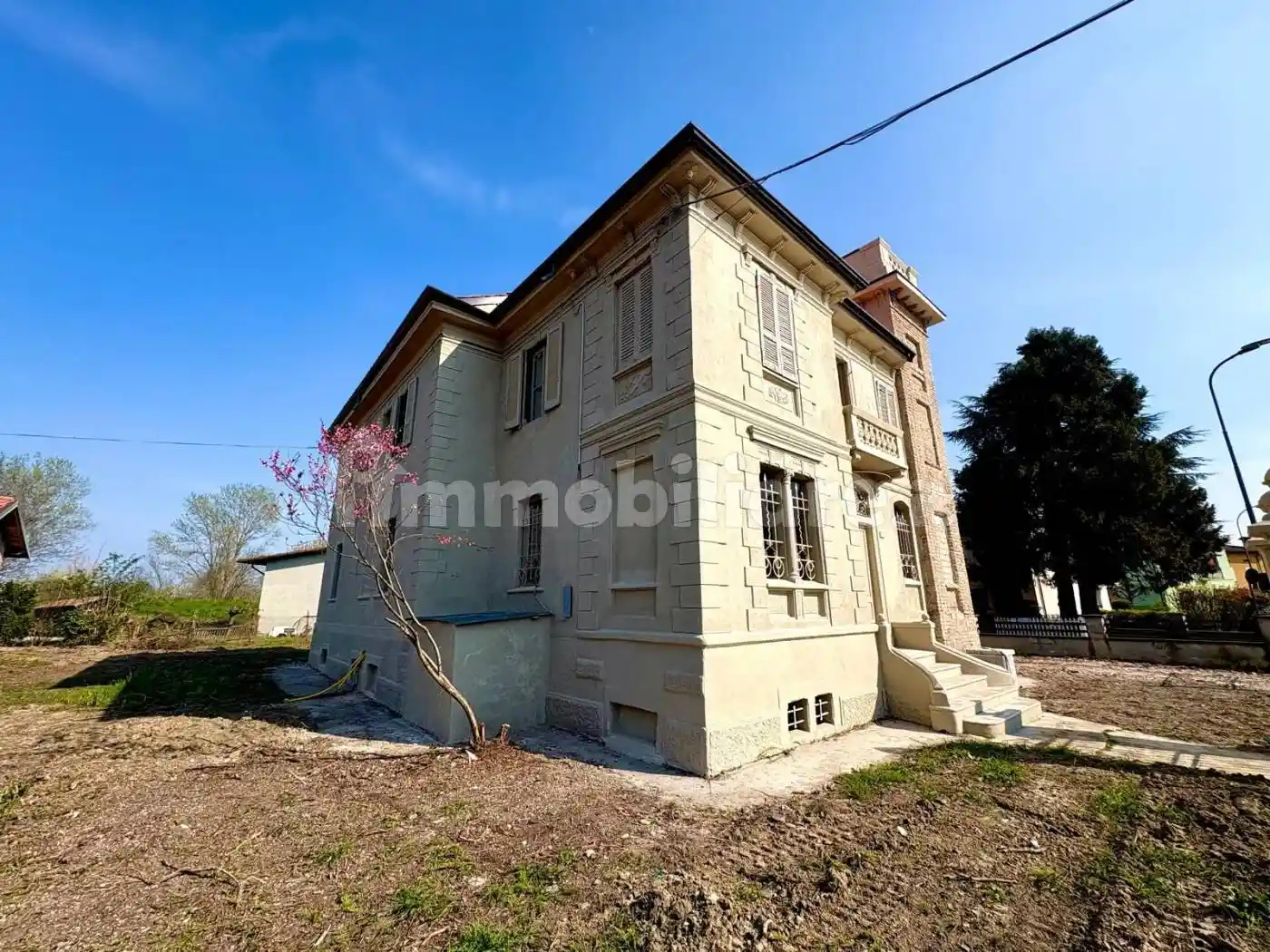 Villa in vendita a Caorso