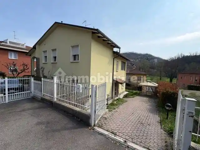 Appartamento in vendita a Monte San Pietro