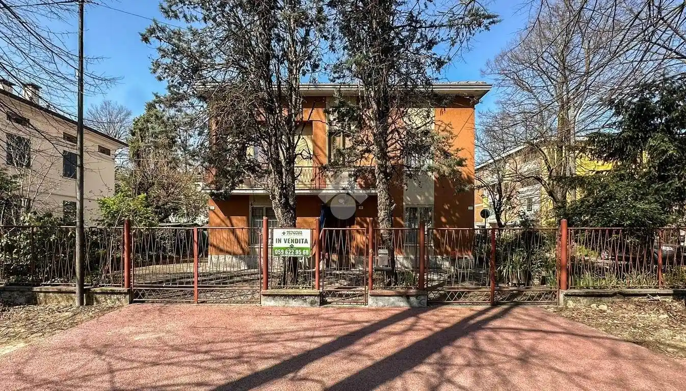 Villa in vendita a Carpi